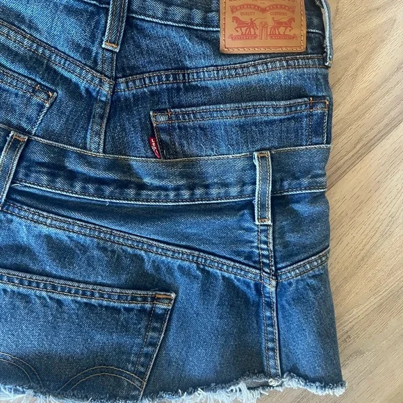 Levi's Blue Denim Mini Skirt - Picture 7 of 7
